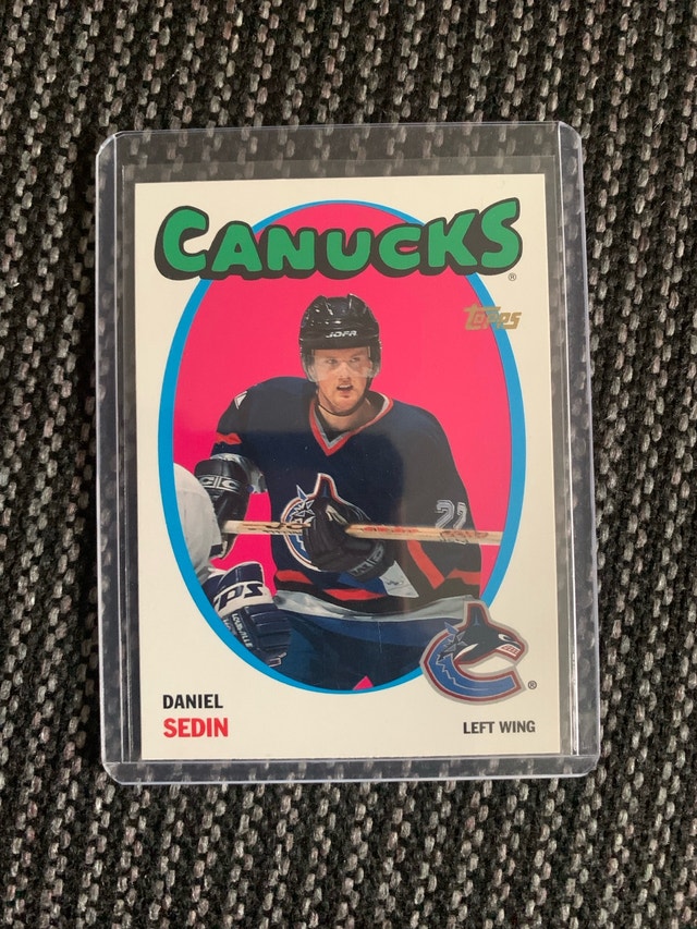 Topps Daniel Sedin Vancouver Canucks Hockey Card