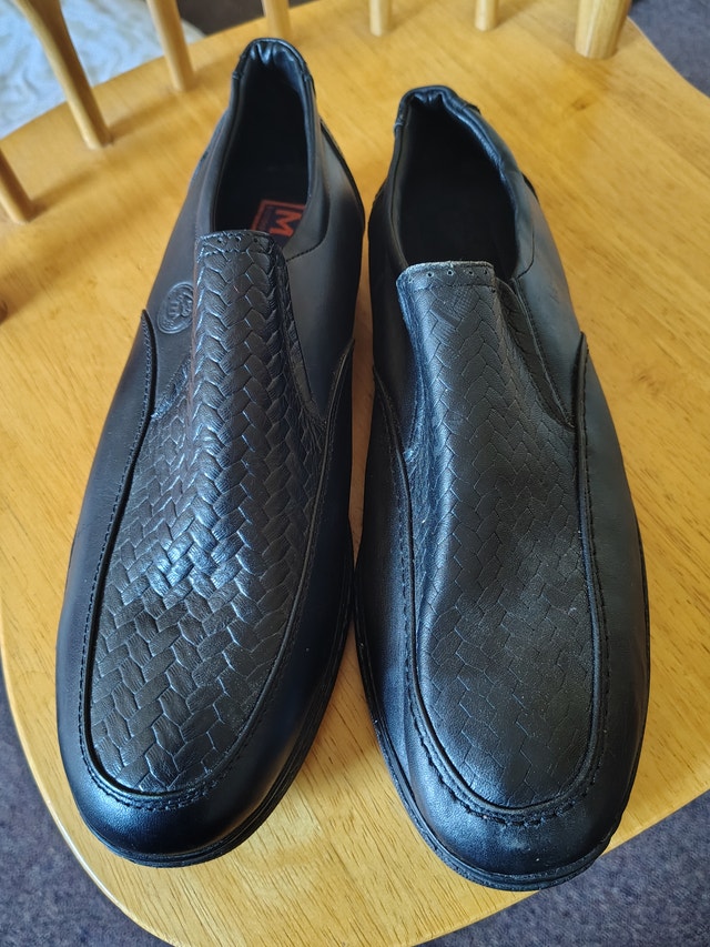 M.S brand Men's Dress Shoes (Size 41)