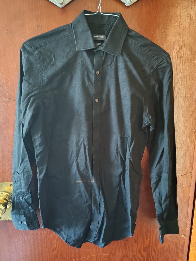 Van Heusen Men's Dress Shirt (14 - 14 1/2" or 32/33)
