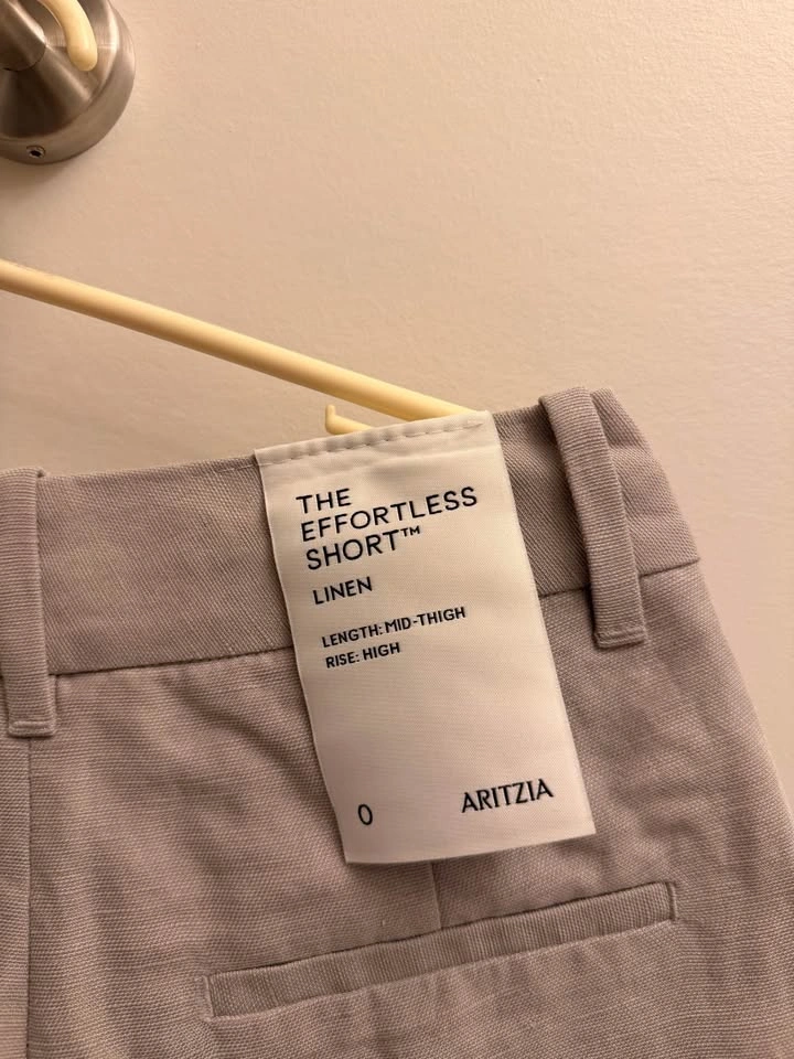 Aritzia Effortless Shorts BNWT - photo 3