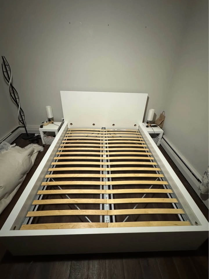 White Queen Bed Frame – Almost Perfect Condition - photo 2