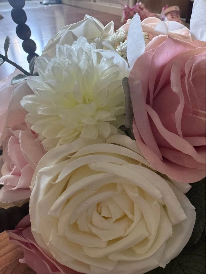 Blush & Ivory Wedding Floral Centrepieces - photo 2