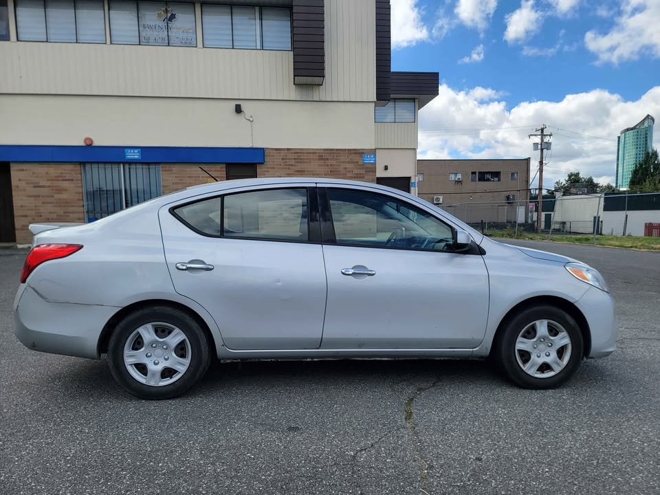 2014 Nissan Versa - photo 3