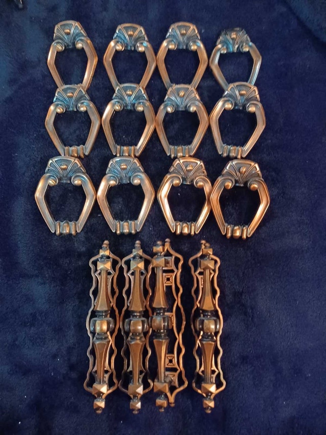 Vintage Cabinet Hardware Set