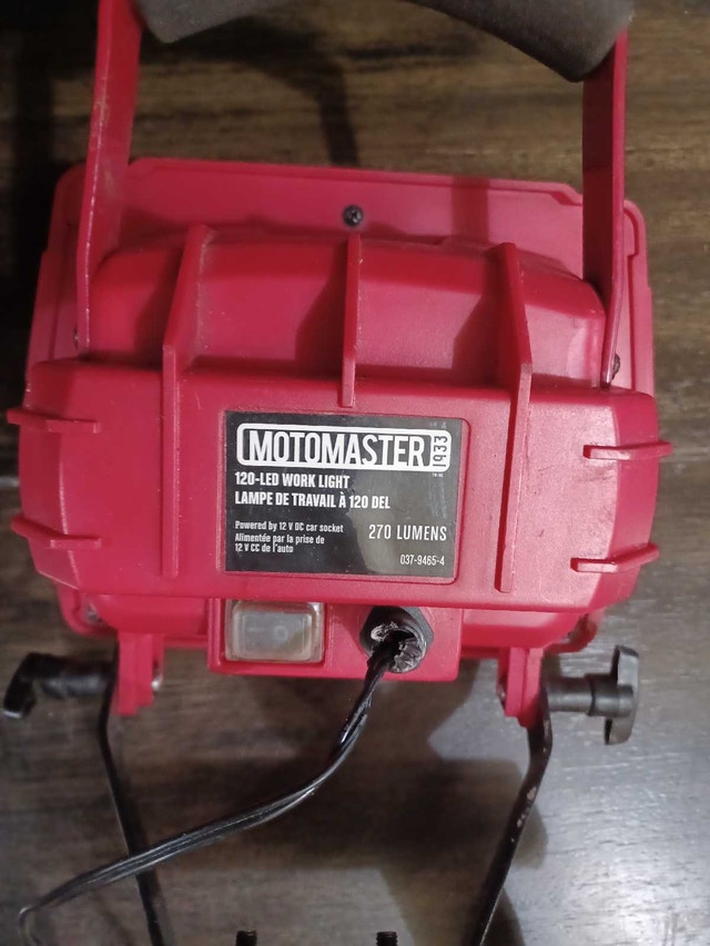 MotoMaster 120-LED Work Light - photo 2