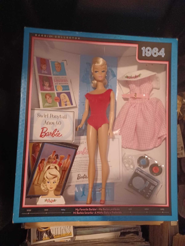 Mattel Barbie 1964 Swirl Ponytail Collector Doll - photo 2