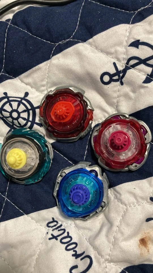 Beyblade x lot - photo 3
