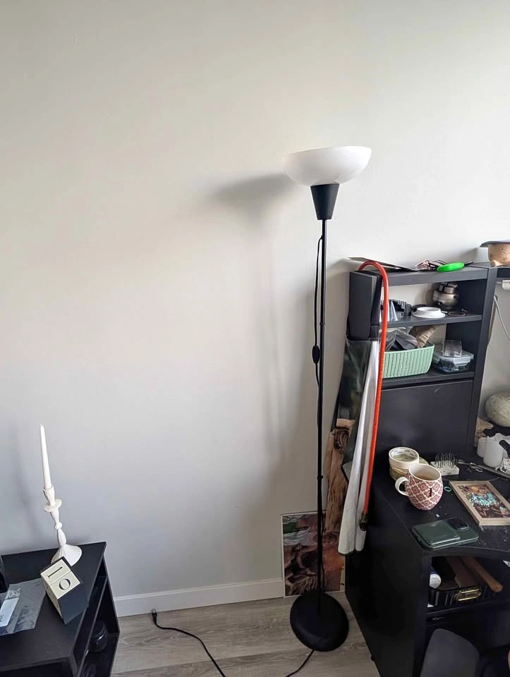Tall Lamp 2x