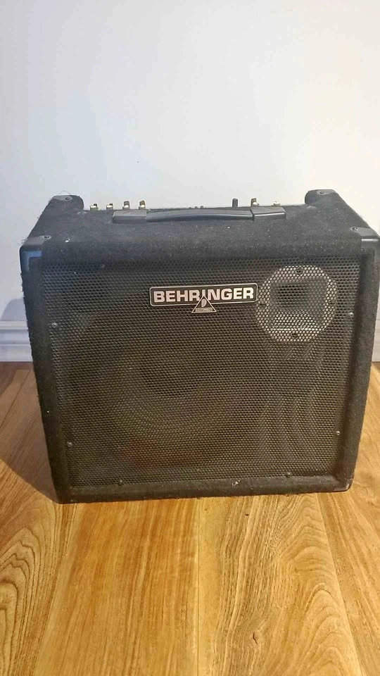 Behringer Ultratone K1800FX - 180W PA system Keyboard amplifier