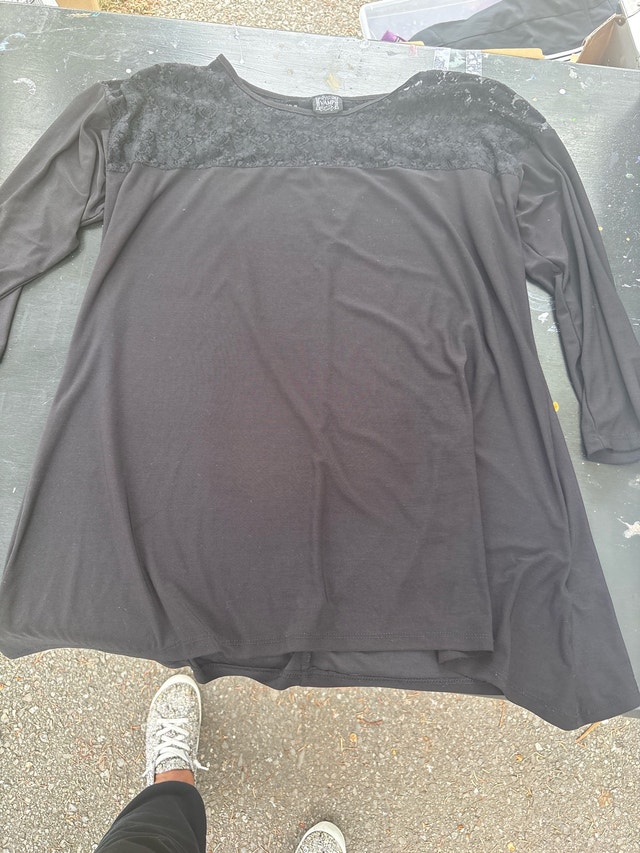 Love By Design Long Sleeve Top