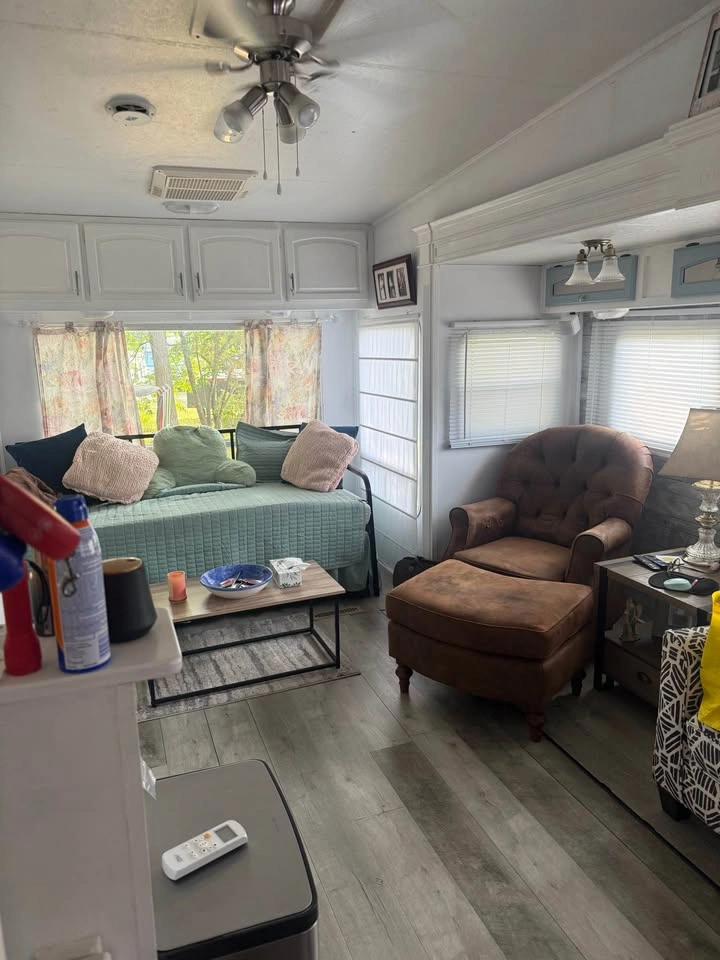 2005 Jayco Designer 5th Wheel - photo 4