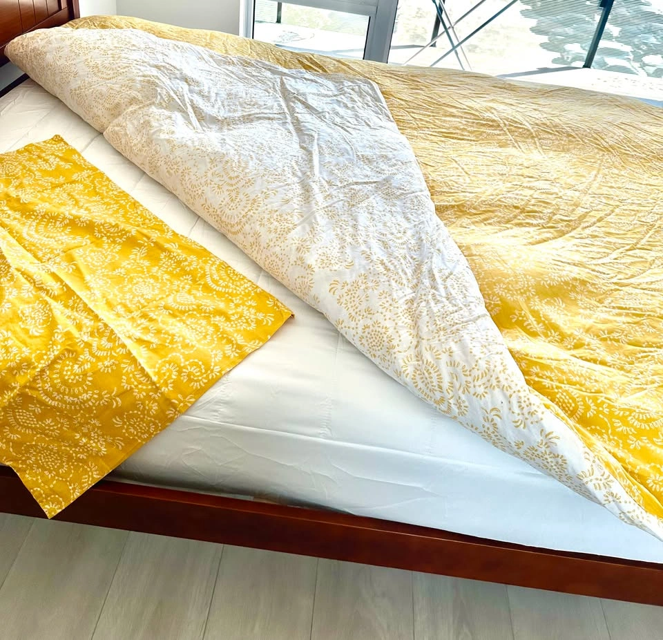 Ikea Duvet cover and one pillowcase, yellow/white - photo 3