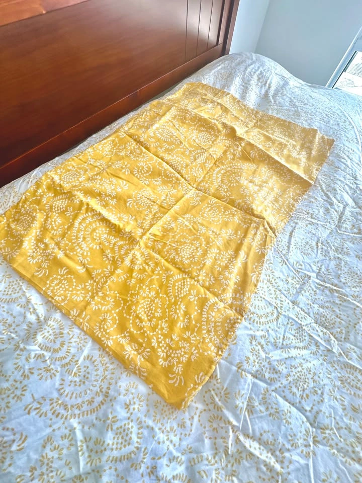 Ikea Duvet cover and one pillowcase, yellow/white - photo 5