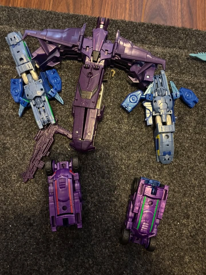 Transformers Combiner Force & The Last Knight Figures (5) - photo 2
