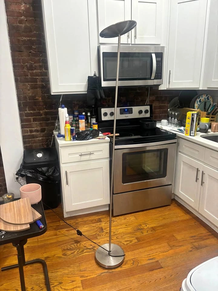 Floor lamp