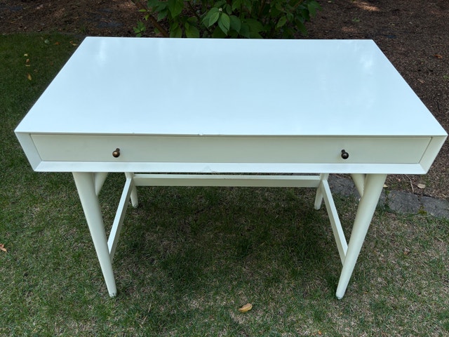West elm high end White Desk - photo 3
