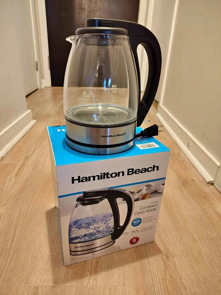 Hamilton Beach Compact Glass Electric Kettle