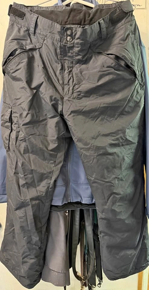 Black Insulated Snow Pants