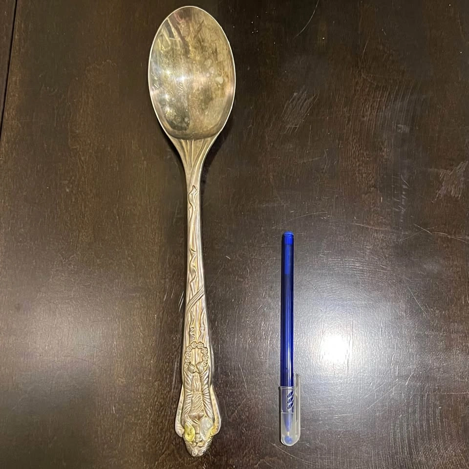 Vintage Silver-plated Leeber Masterpiece Serving Spoon - photo 3