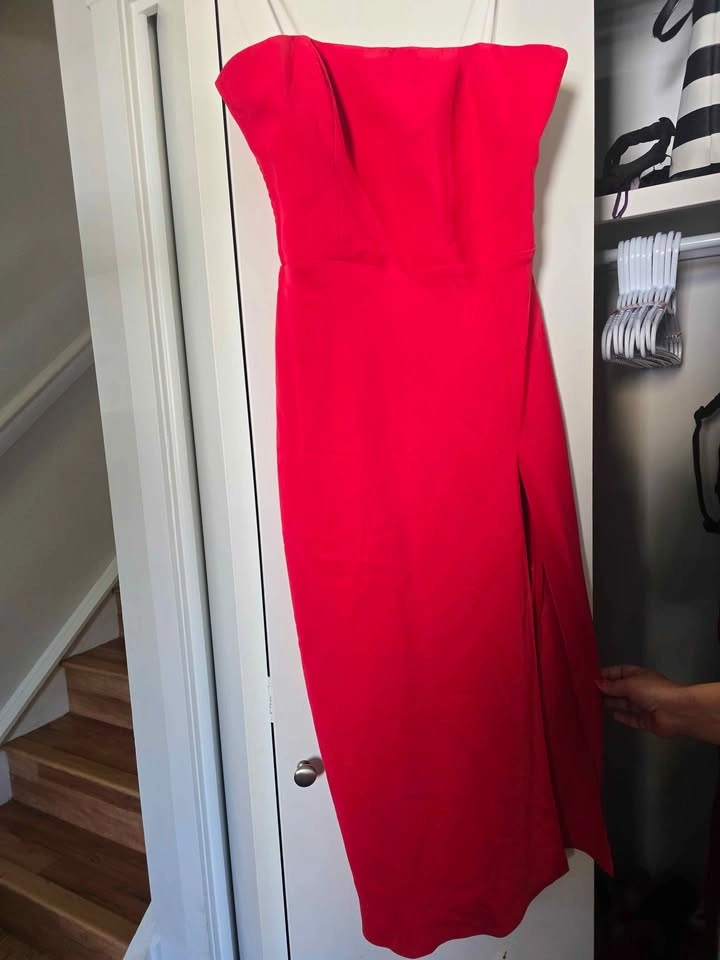 Amanda uprichard crimson Ivy gown - photo 2