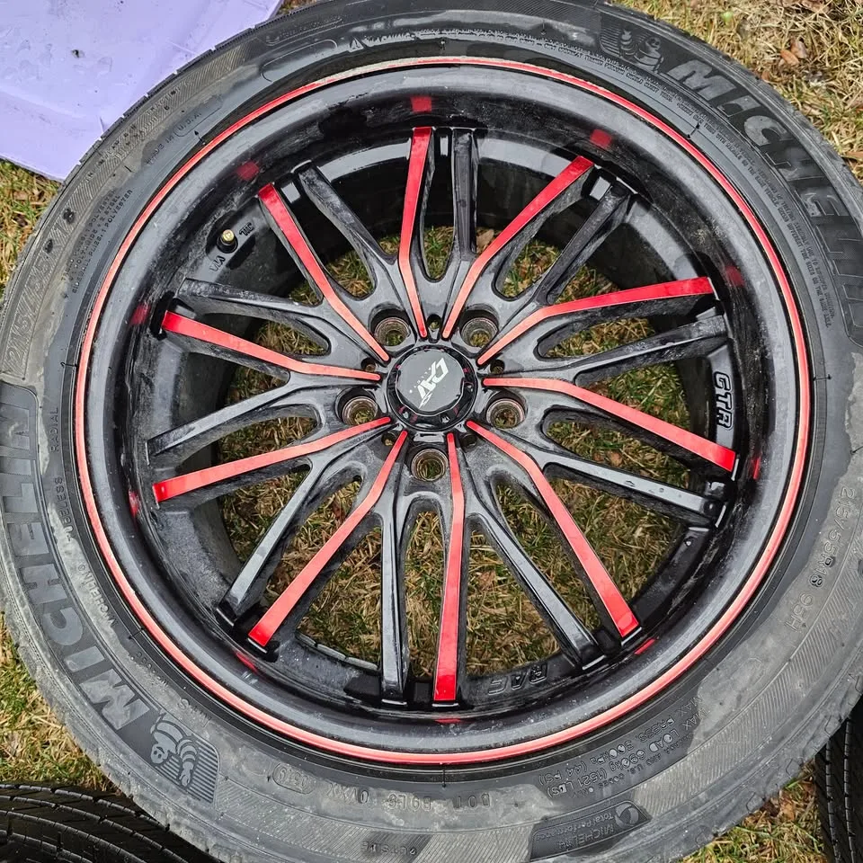 215/55/18 Michelin All Season Tires with Dai Alloy Rims image indicator(5)