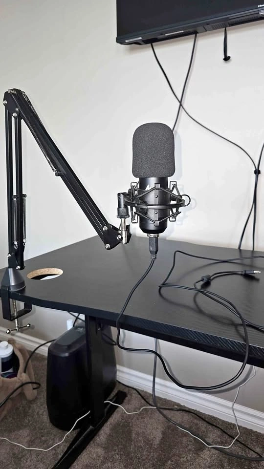 Maono Microphone/ boom arm