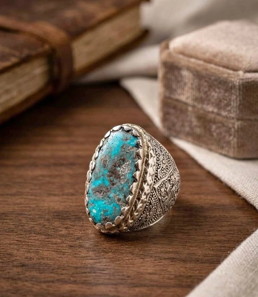 Vintage Engraved Turquoise 925 Sterling Silver Ring