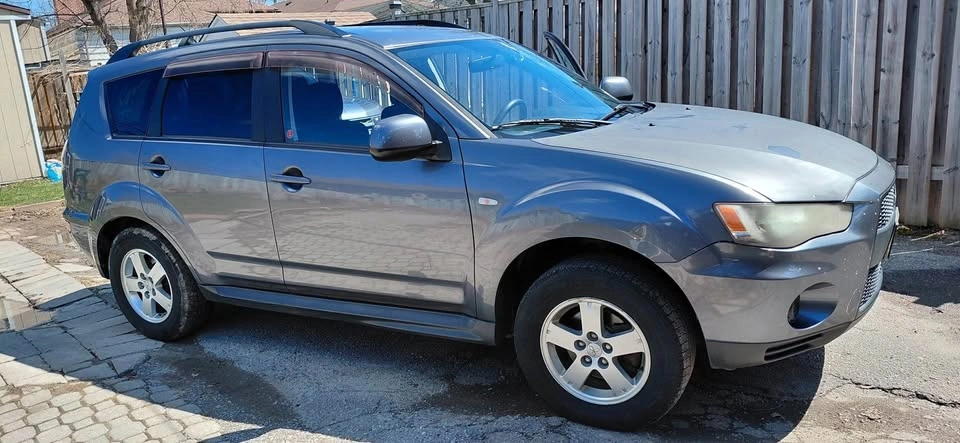 2011 Mitsubishi Outlander - photo 4