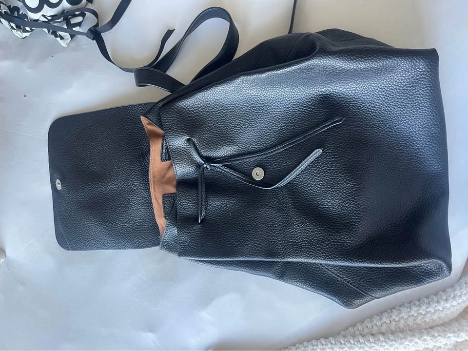 Street Level Vegan Black Leather Bucket Backpack - photo 2