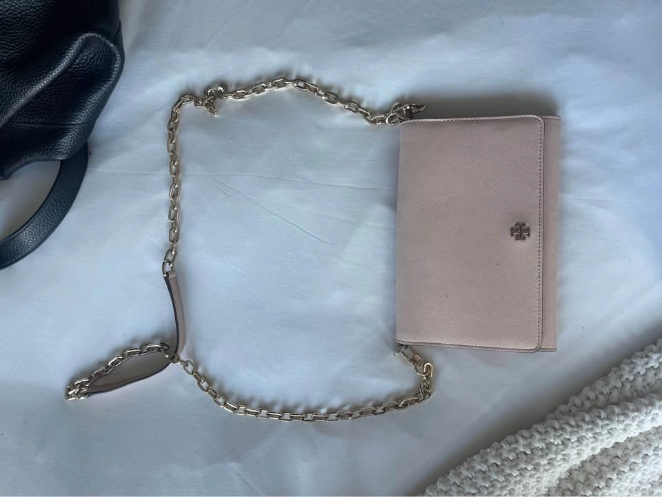 Tory Burch Robinson Chain Wallet