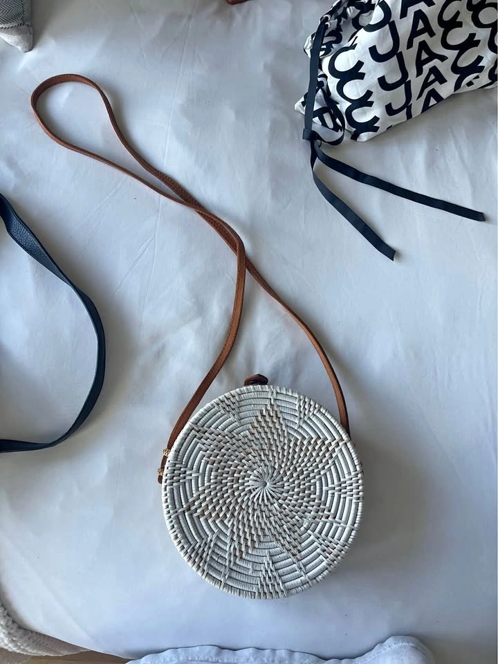 White Woven Rattan Round Crossbody Bag