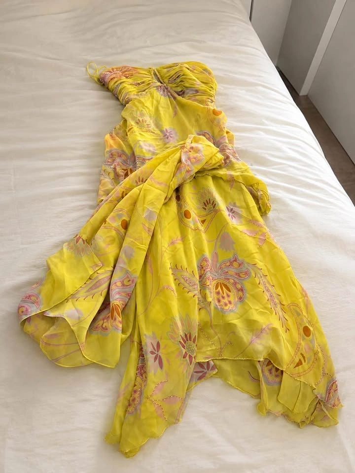 Beautiful Yellow Nite Chic Dress – Size 10 - photo 2