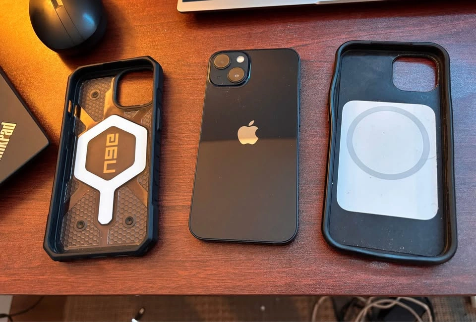 Apple iPhone 13 with UAG and OtterBox Cases - photo 3