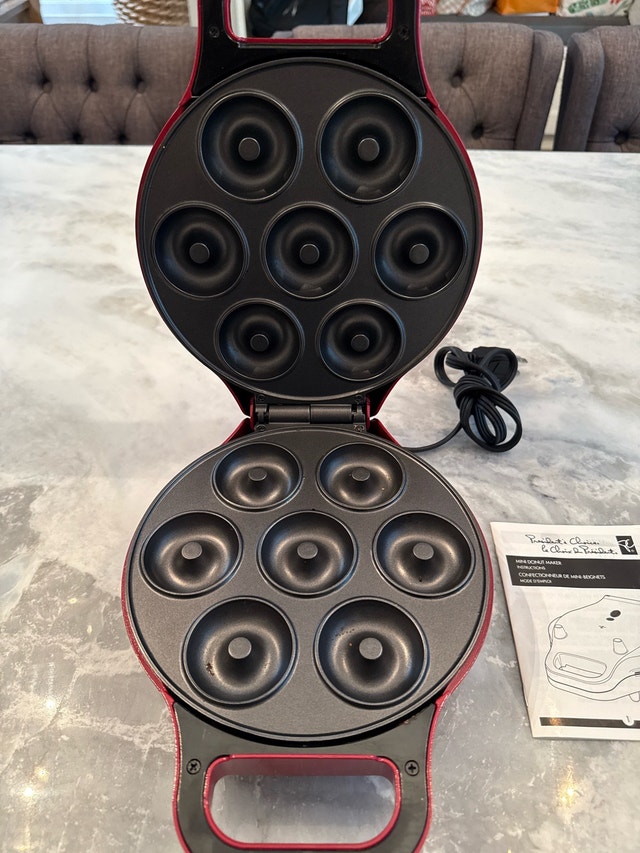 Mini Donut Maker - photo 2