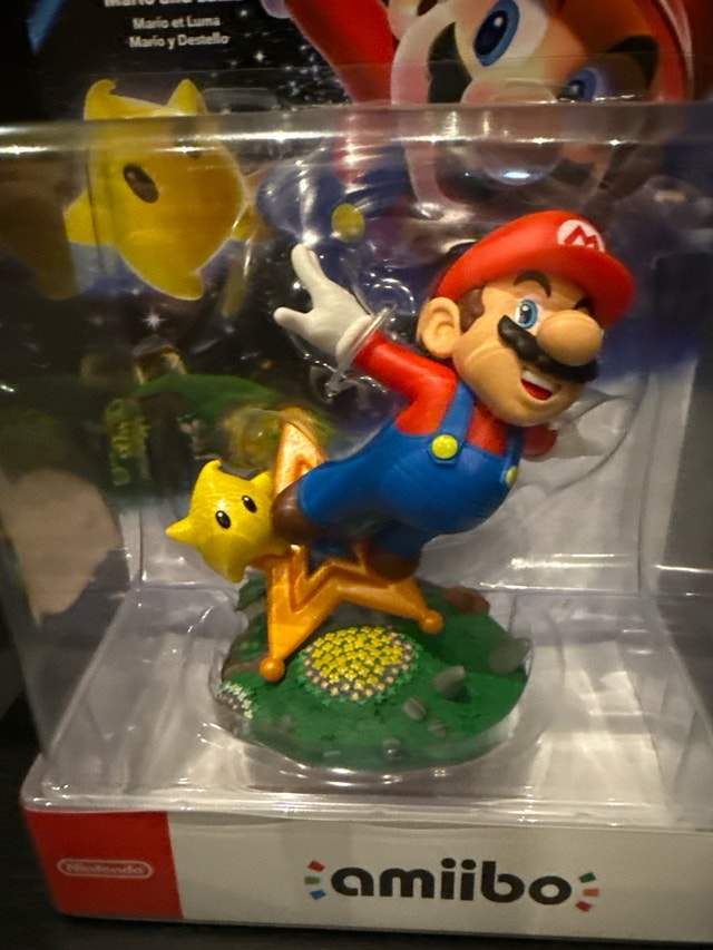 Nintendo Mario and Luma amiibo - photo 3