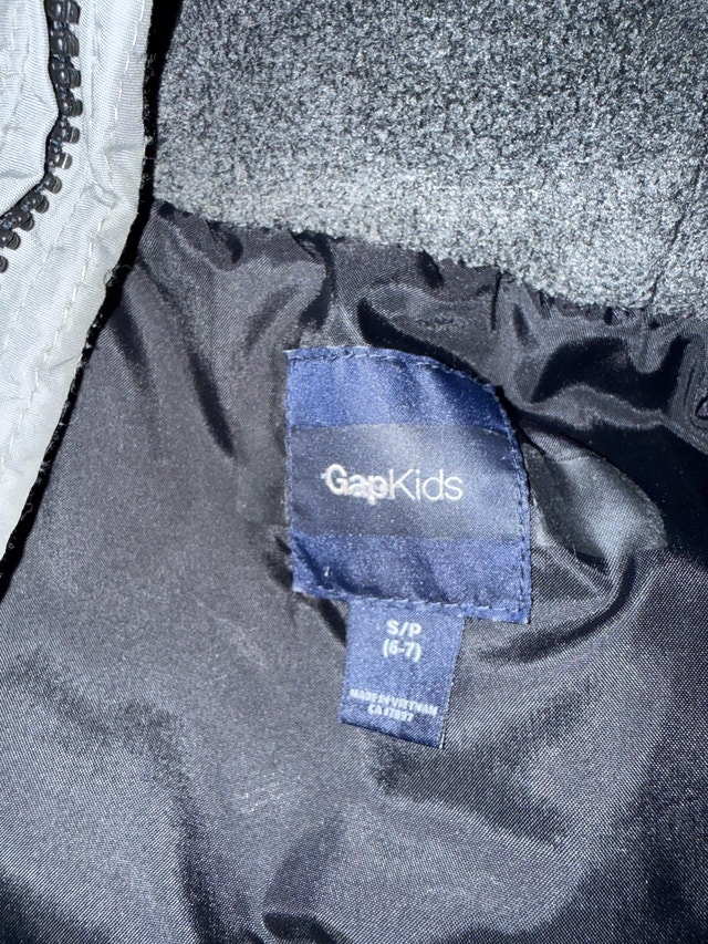 Gap and Athletetech Winter Jackets - qty 3 - photo 3
