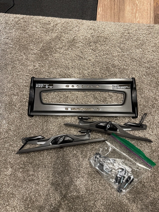 Rocketfish TV Wall Mount RF-TVMLPT02V2 - photo 2