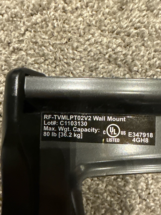 Rocketfish TV Wall Mount RF-TVMLPT02V2 - photo 4