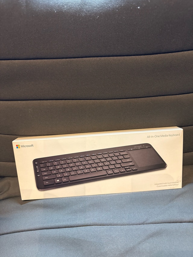 Microsoft All-in-One Media Keyboard