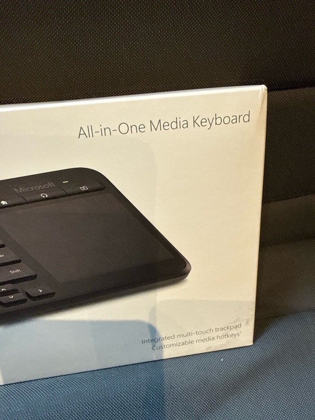 Microsoft All-in-One Media Keyboard - photo 3
