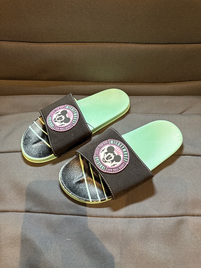 Old Navy & Disney Kids Sandals - photo 2