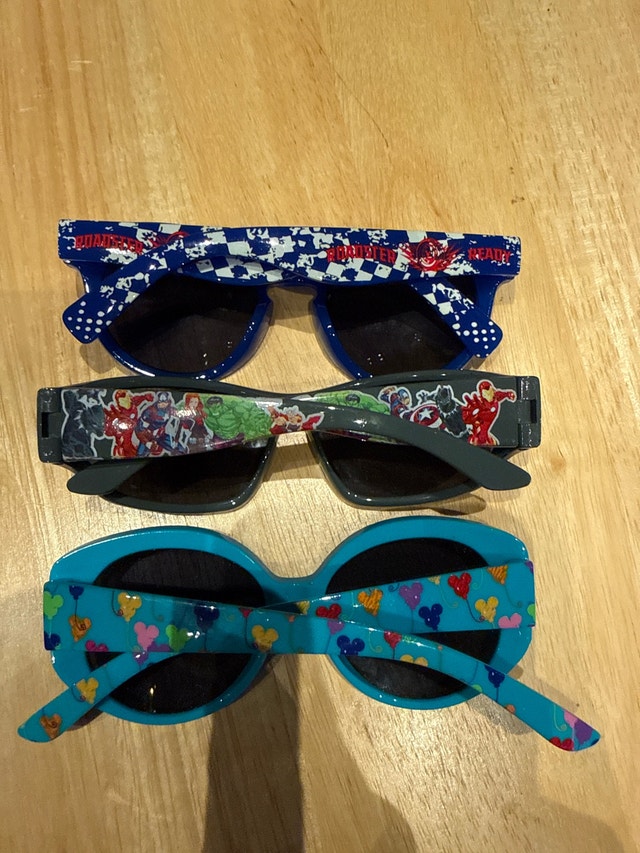 Disney Marvel Sunglasses - 3 pairs - photo 3