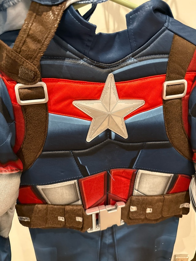 Disney Store Captain America Costume - photo 3