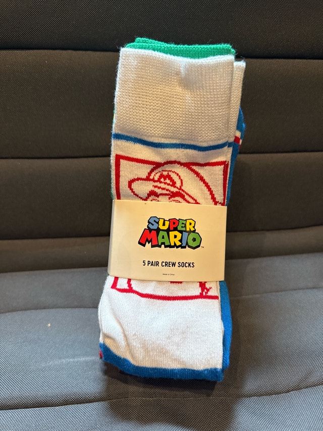 BioWorld Super Mario Crew Socks - 5 pairs