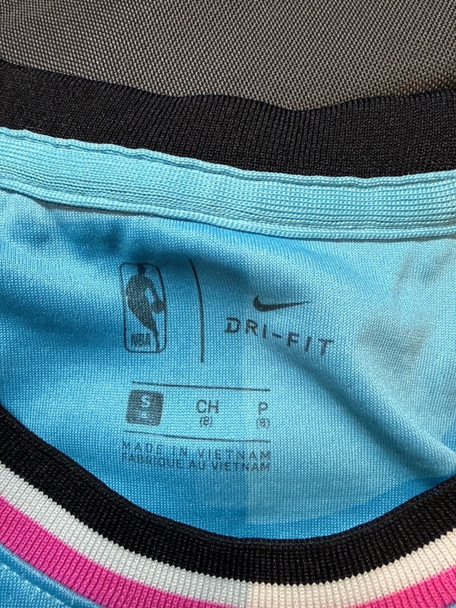 Nike Miami Heat Dwyane Wade Jersey - photo 3