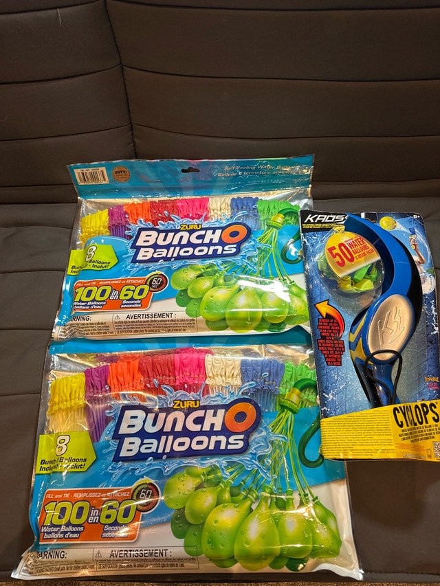 250 water balloons, and launcher