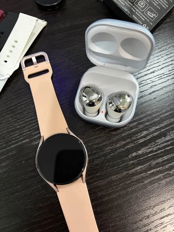Samsung Galaxy Watch 4 + Galaxy Buds Pro Bundle - photo 2