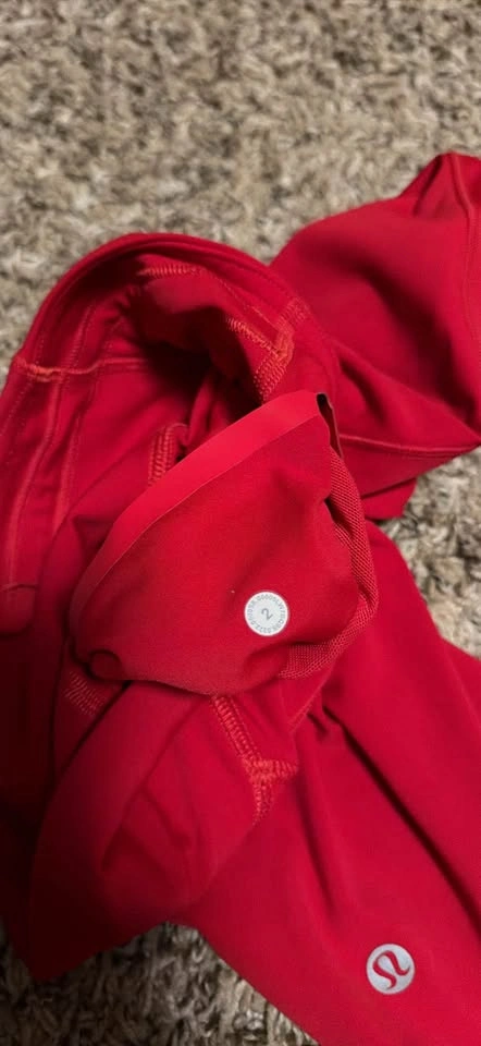 Lululemon Fast and Free High-Rise Shorts Size 2 - photo 3