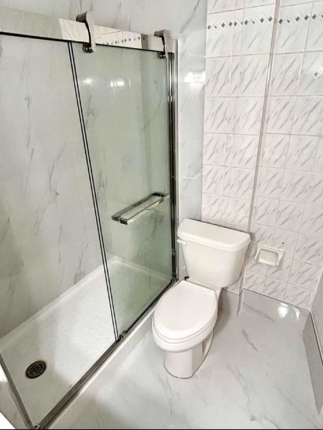 Private Room for Rent Near UofT and TMU - photo 5