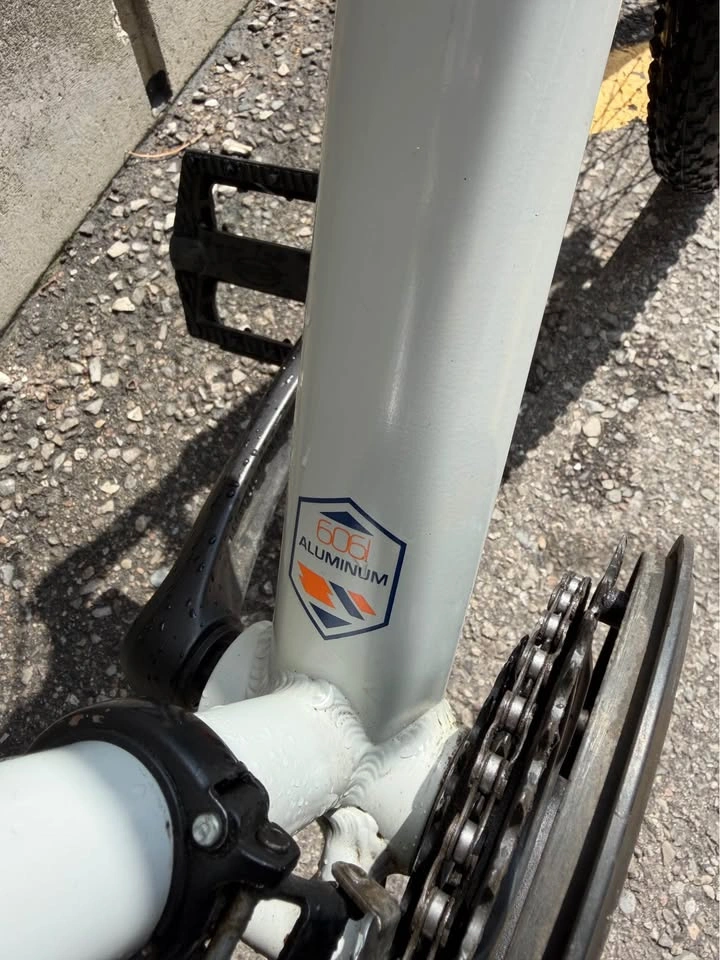 GT Aggressor Mountain Bike - photo 4